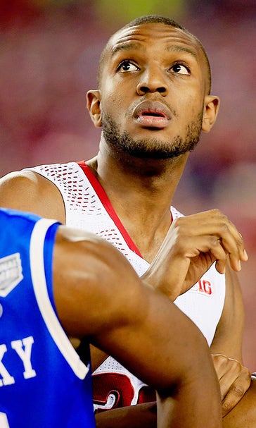Wisconsin's Vitto Brown sings, shines at team scrimmage
